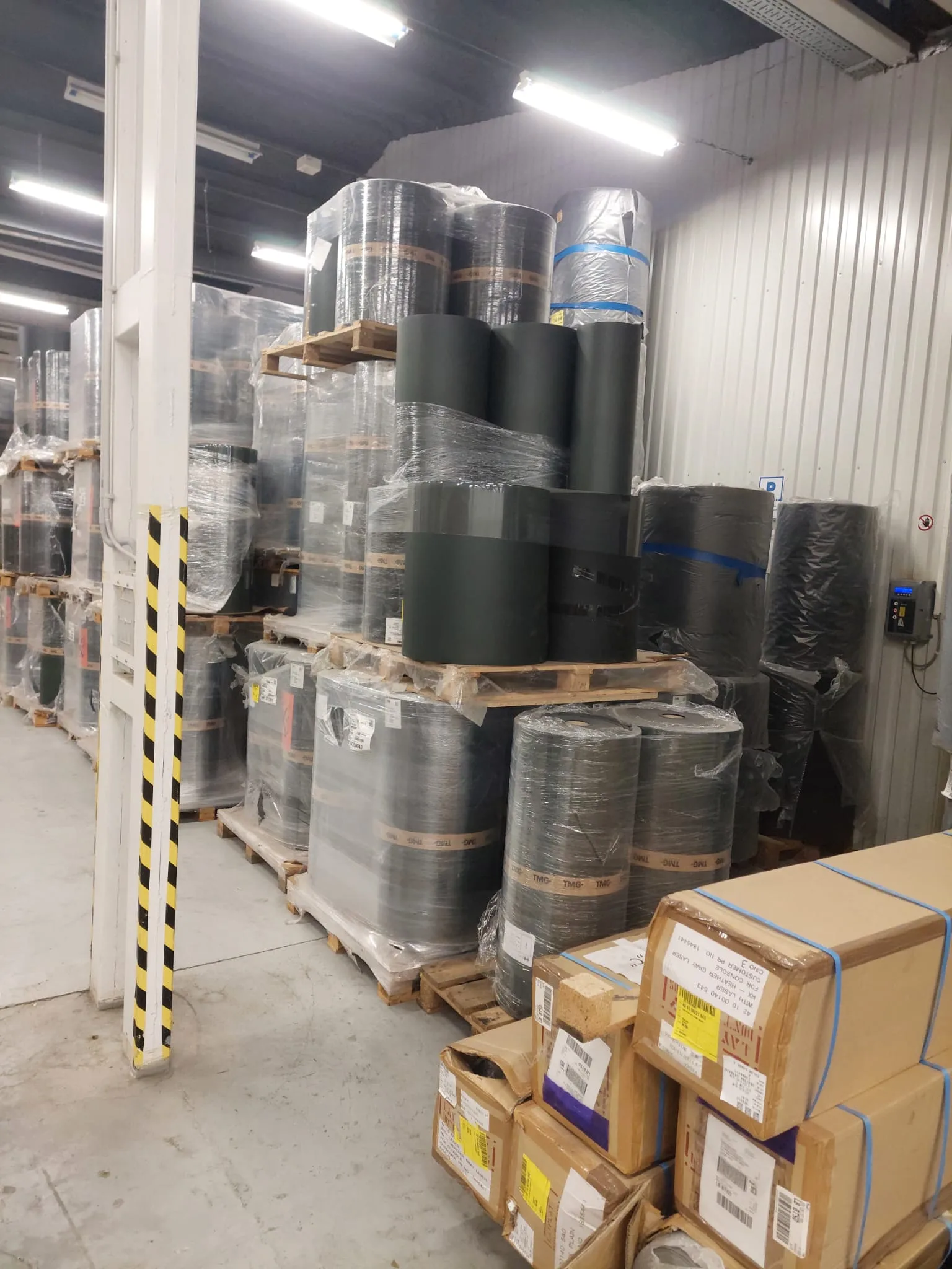 Premium automotive textiles & foils thumbnail