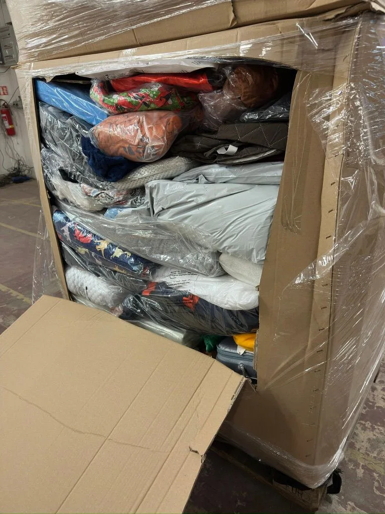 Mix Pallets of Clothes and Textile thumbnail