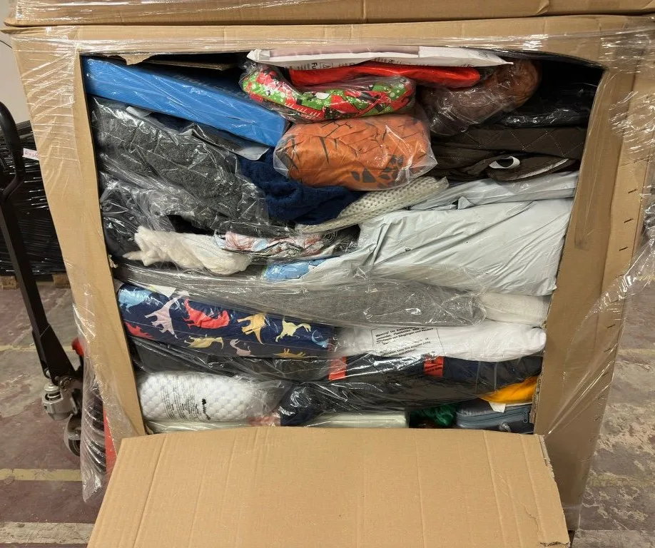 Mix Pallets of Clothes and Textile thumbnail