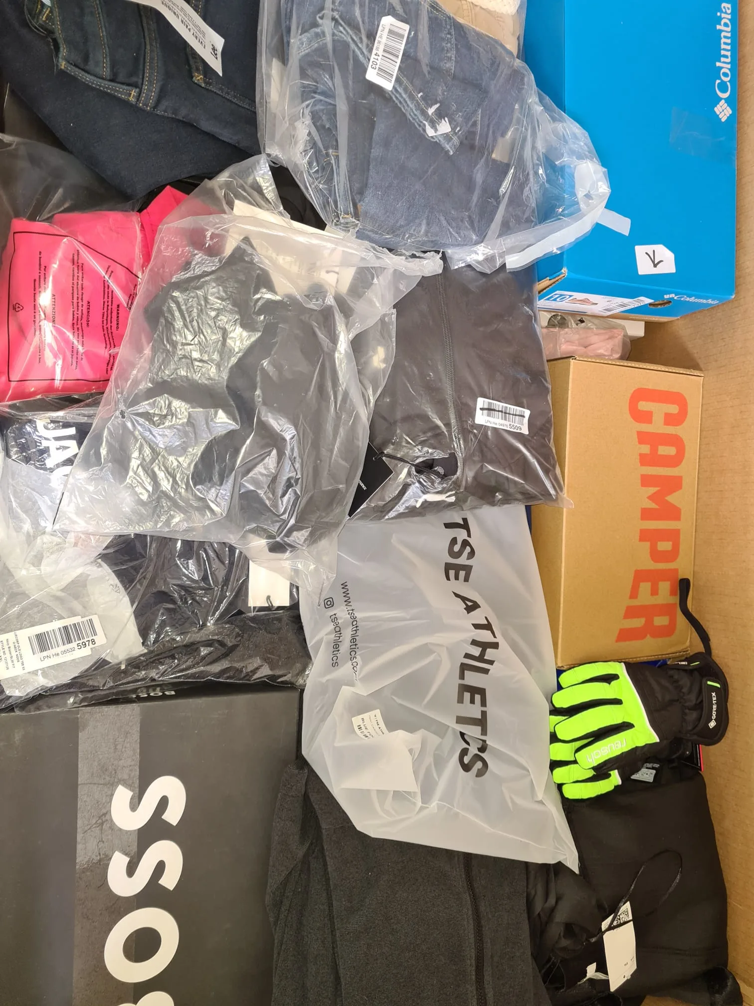 Shoes and Clothing pallets thumbnail